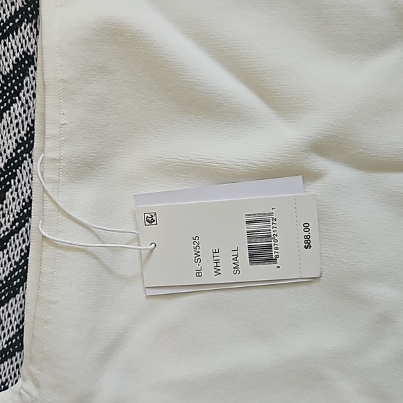 Lucy Paris's white top - Picture 8 of 9